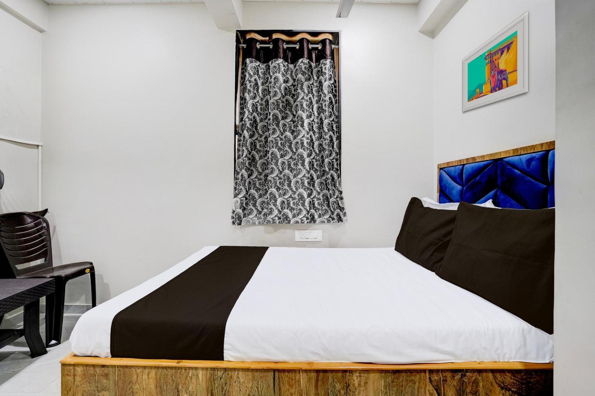 O Divine Fine Dine And Boarding Hotel